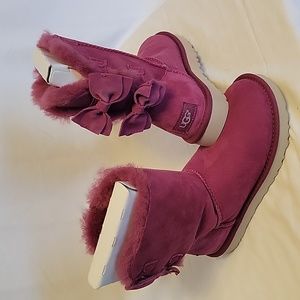 Uggs color is raspberry